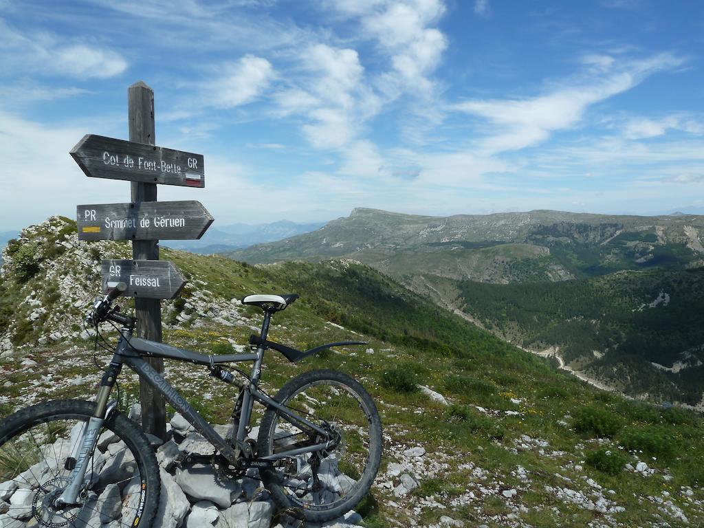 Gite Des Monges Sisteron Exteriér fotografie